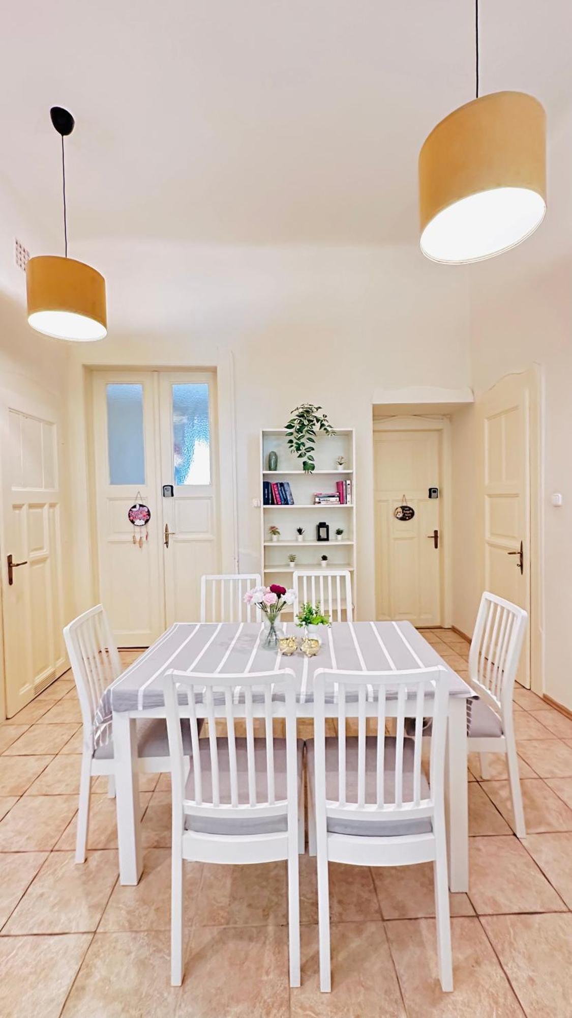 Hogyes Endre Apartment Boedapest Buitenkant foto